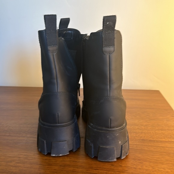 A New Day Devan Boots - Picture 3 of 5